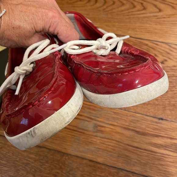Cole Haan Women’s Boat Shoes in red patent leather Size 7.5 M with original box - Picture 5 of 6